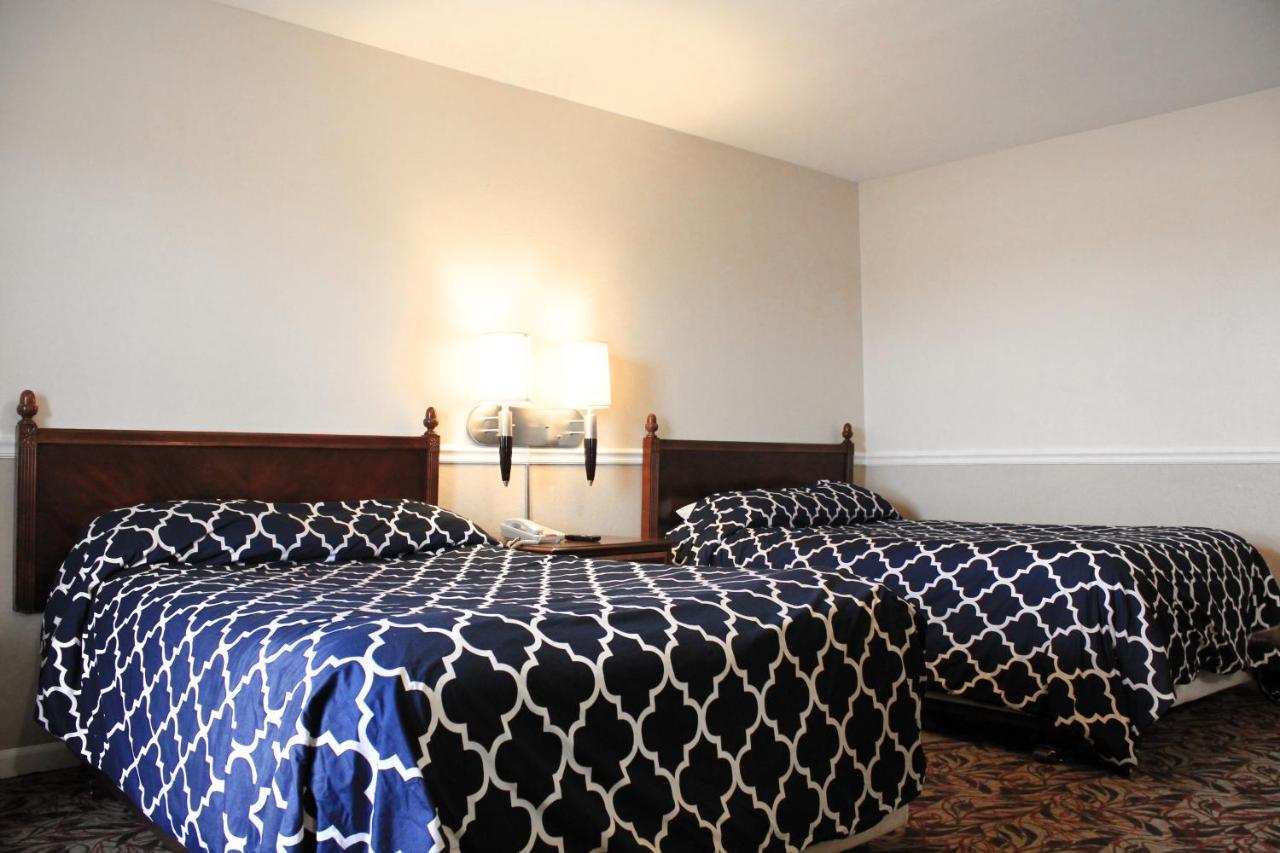 Alpine Inn & Suites Rockford Extérieur photo