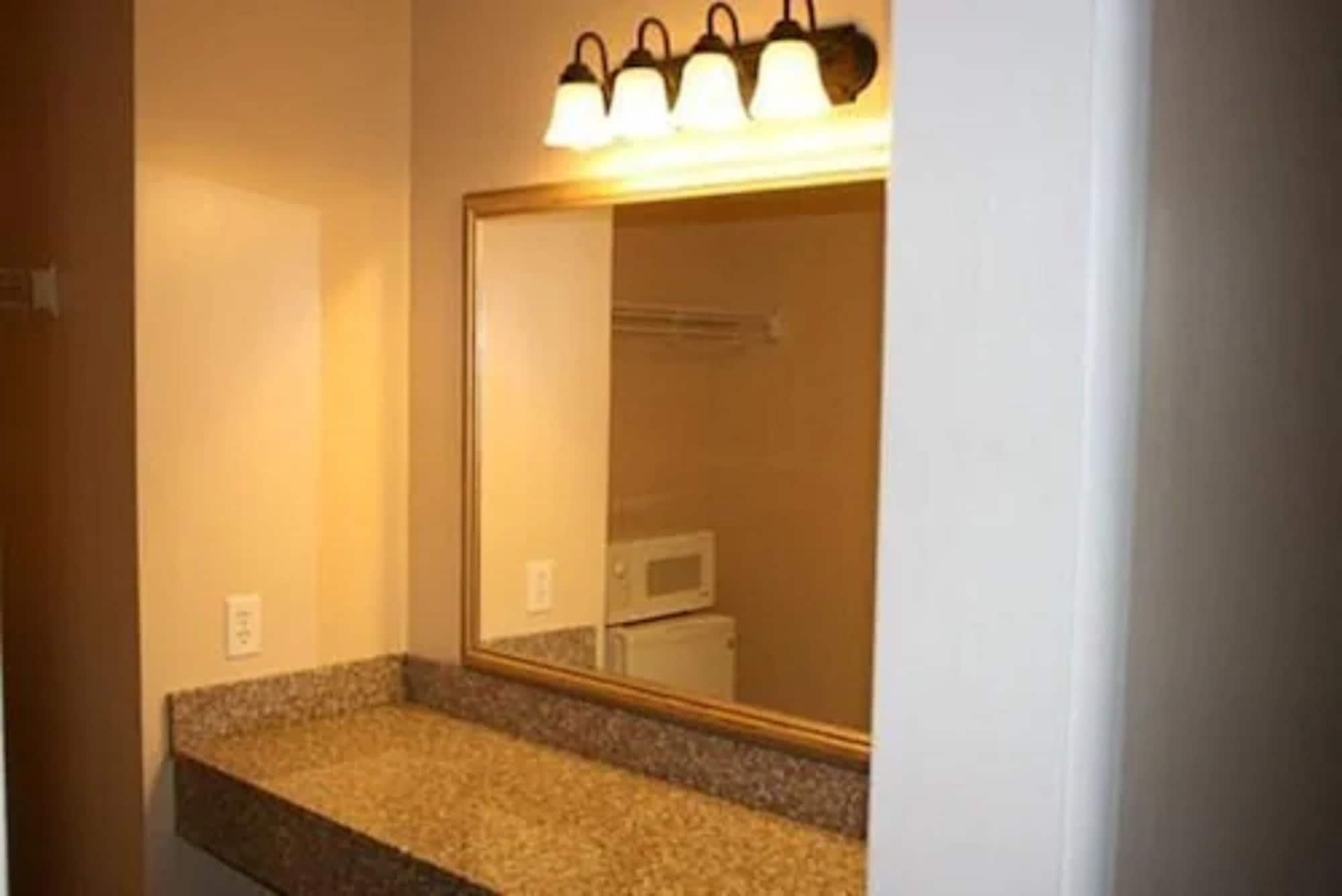 Alpine Inn & Suites Rockford Extérieur photo