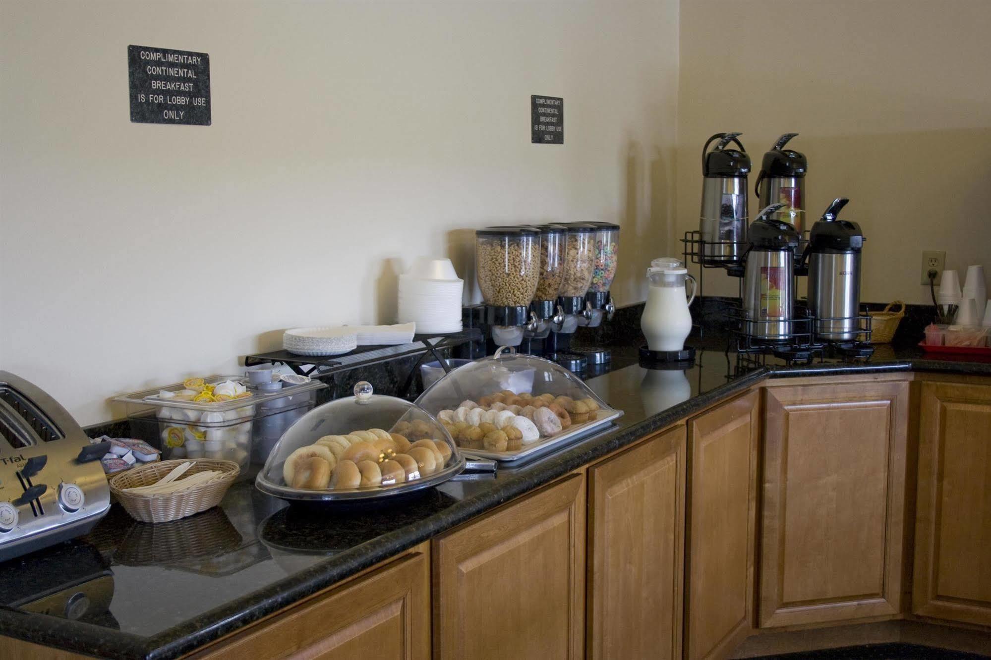 Alpine Inn & Suites Rockford Extérieur photo